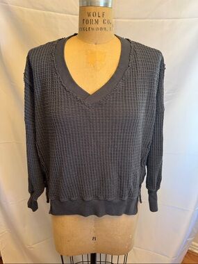 American Eagle Outfitters Women's V-Neck Waffle Knit Sweater - Charcoal Gray